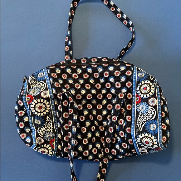Vera Bradley retired pattern duffel bag - Picture 1 of 2